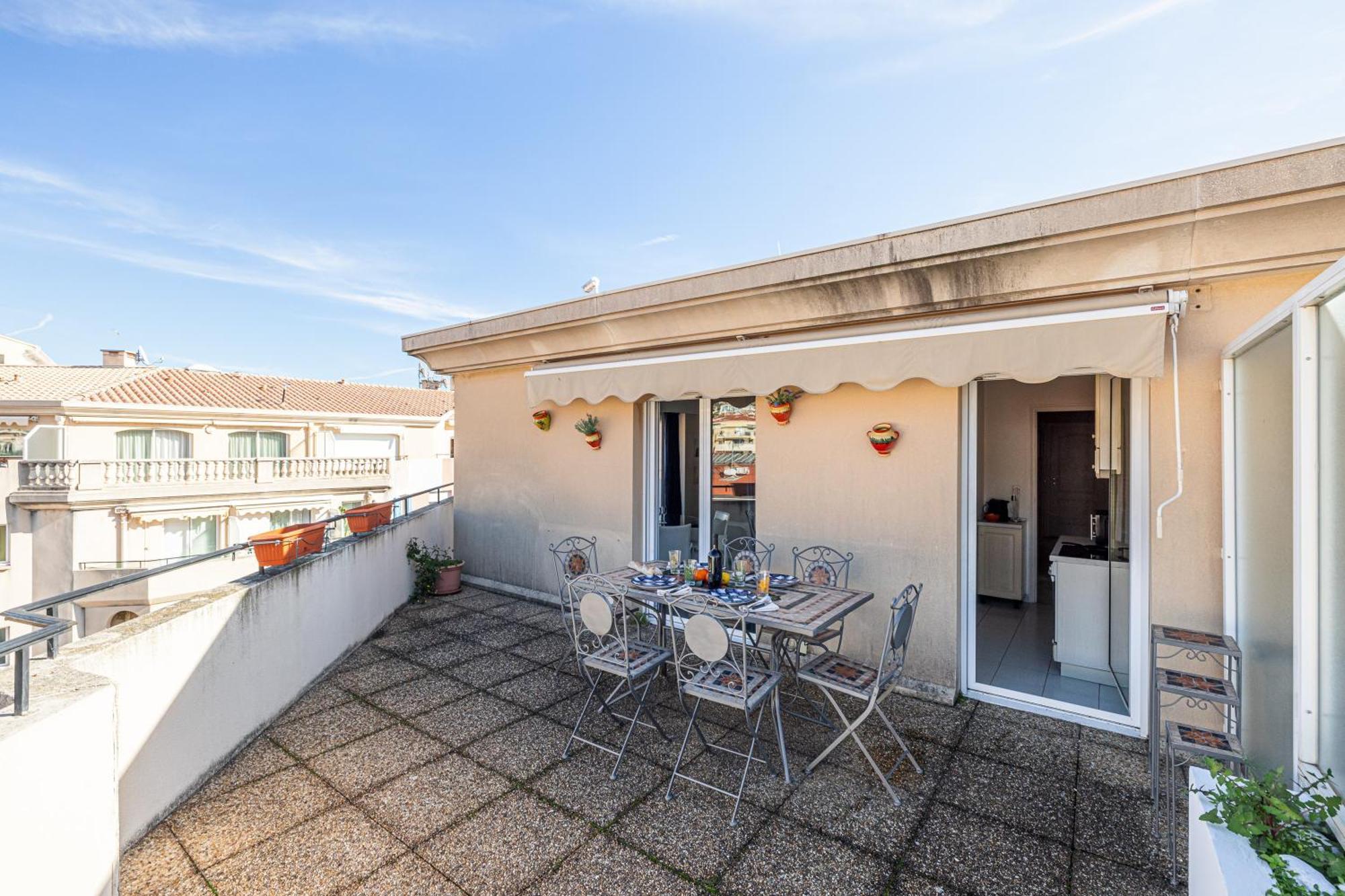 Victoria Bergamote Attic - Happy Rentals Ментона Экстерьер фото