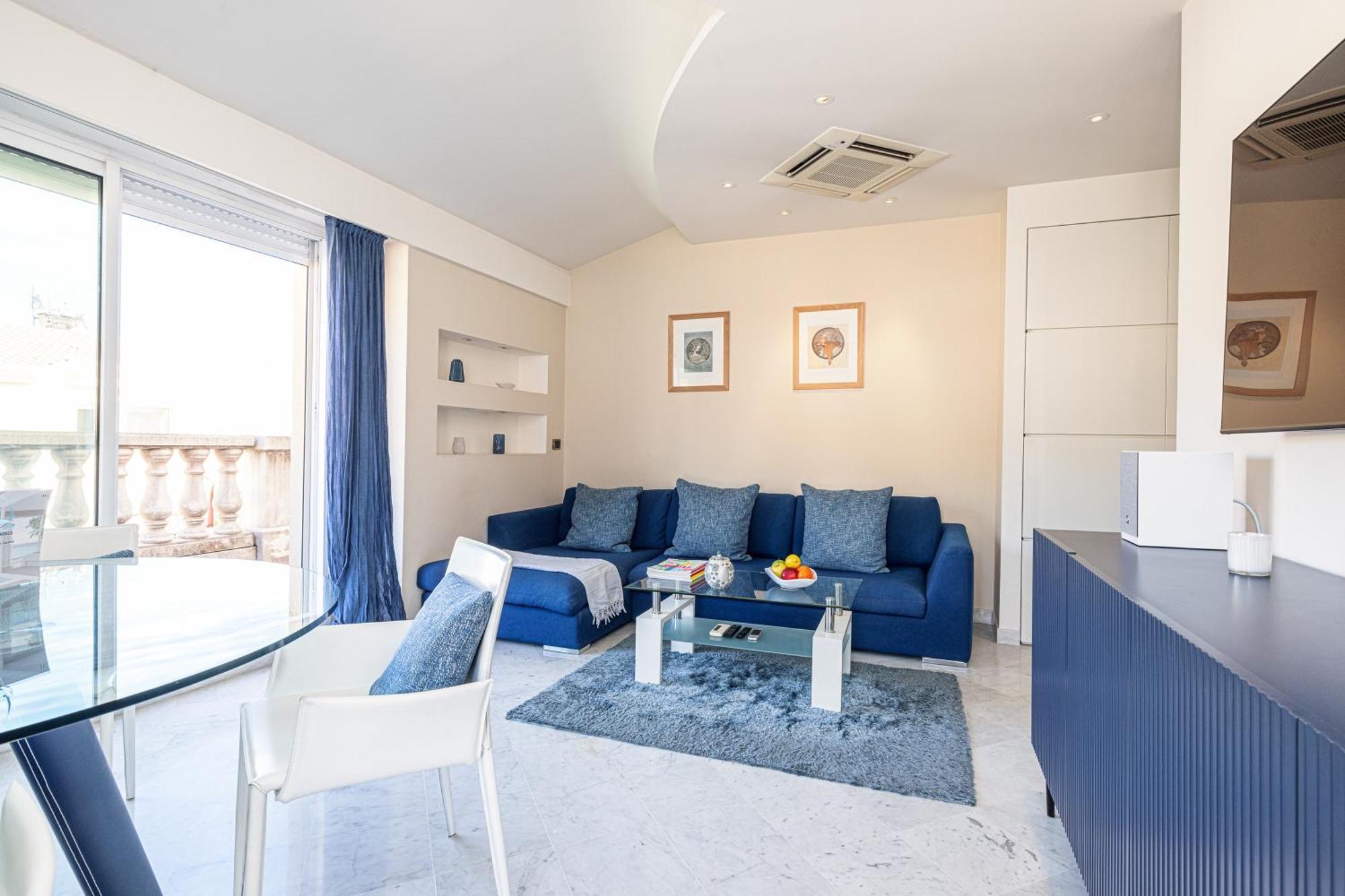 Victoria Bergamote Attic - Happy Rentals Ментона Экстерьер фото