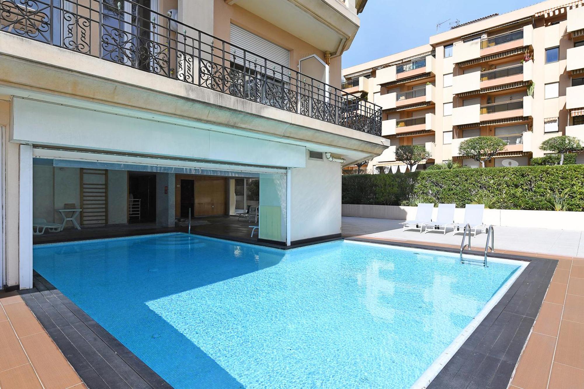 Victoria Bergamote Attic - Happy Rentals Ментона Экстерьер фото